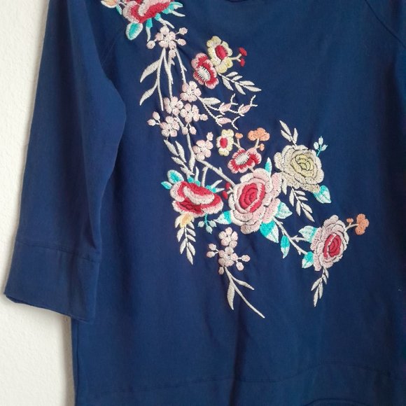 Johnny Was French Terry 3/4 Sleeve Embroidered Pullover Sweatshirt-Style Size S - Picture 5 of 10